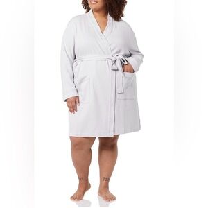 Women's grey waffle knit robe NWT Bathrobe Amazon essentials size XL